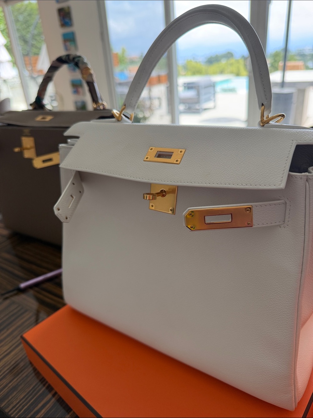 Hermes White Leather Top-Handle Satchel with Gold Hardware - Picture 2 of 5